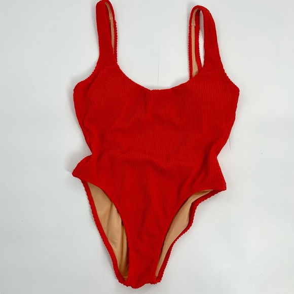 NWOT J.Crew Scrunchie Classic Red One-Piece Scoop neck Textured Swimsuit 8 - Picture 3 of 11